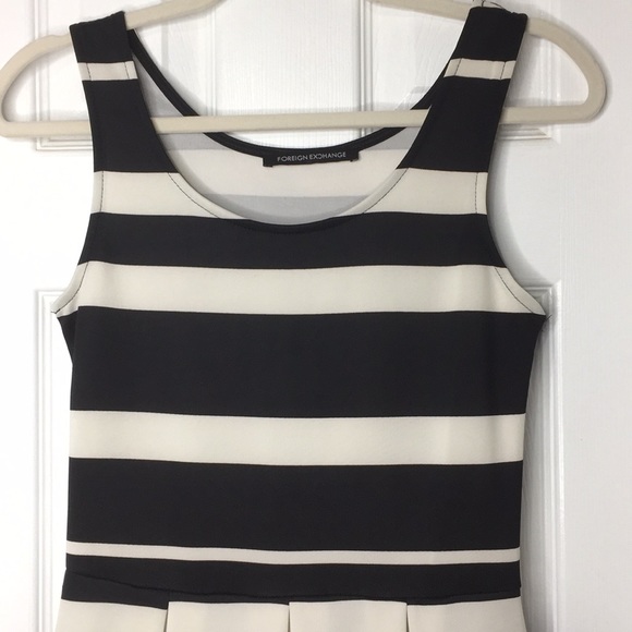 🛎Black and white stripe skater dress medium (Q) - Picture 3 of 6